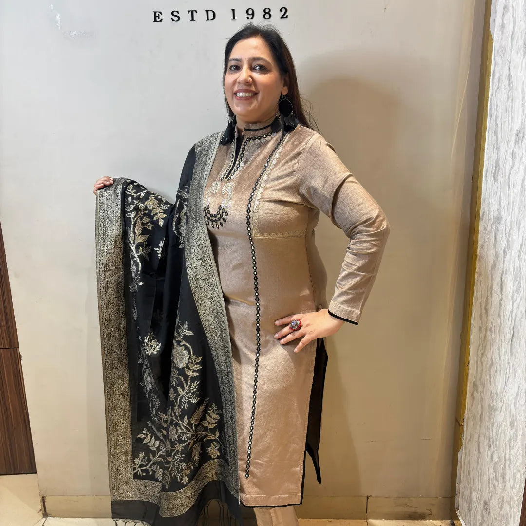 Corduroy Velvet Suit with Black Banarasi Dupatta